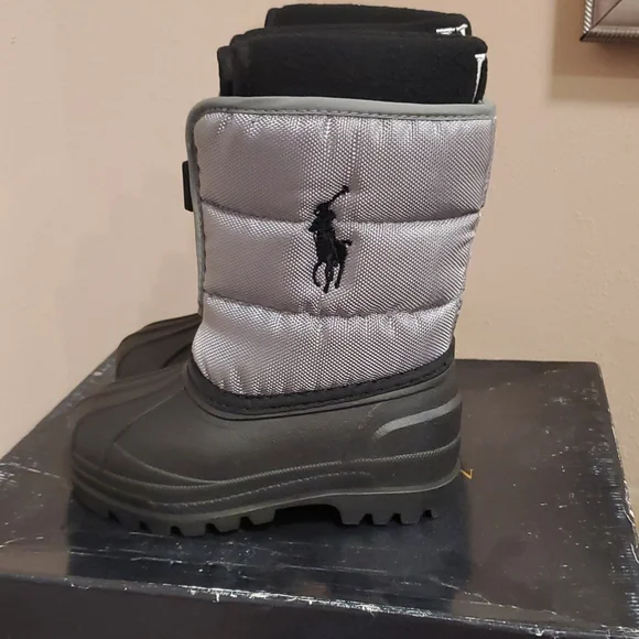 Ralph Lauren snow boots - Picture 2 of 8